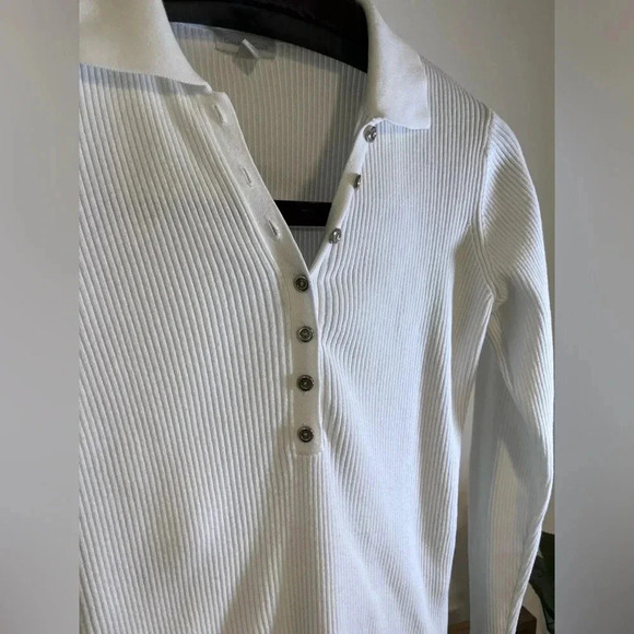 Charter club women’s size medium 100% cotton long sleeve shirt with buttons - Picture 2 of 6